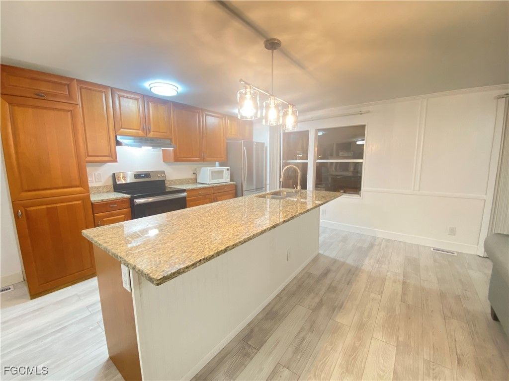 5506 Virginia Dare LN, North Fort Myers, FL 33917