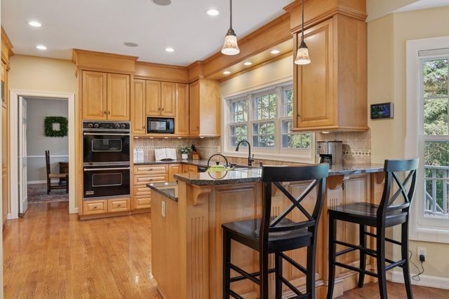 10636 Purdey Road, Eden Prairie, MN 55347