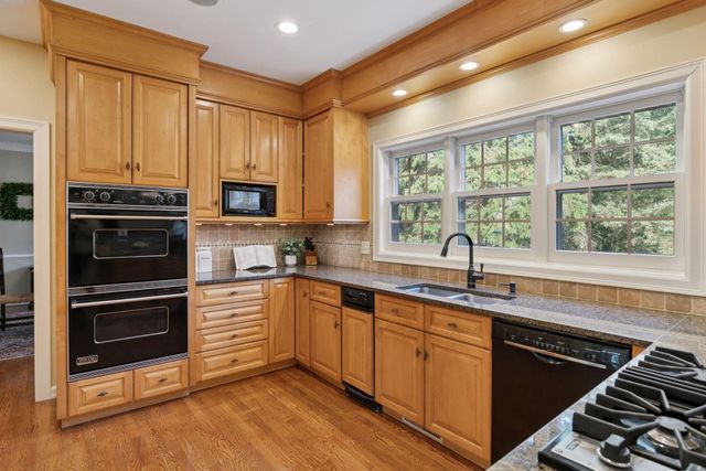 10636 Purdey Road, Eden Prairie, MN 55347