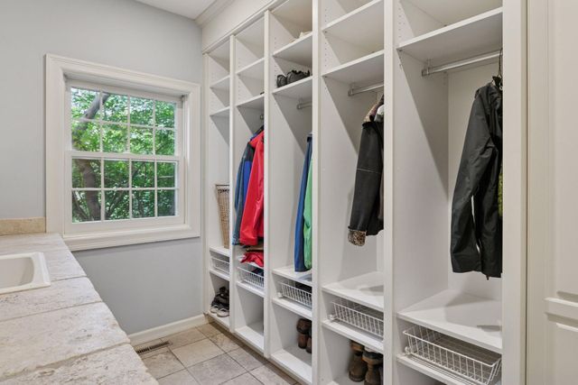 10636 Purdey Road, Eden Prairie, MN 55347