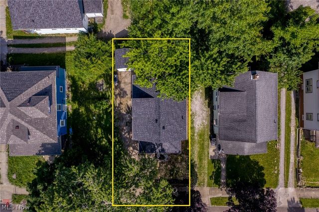 81 Cotter Avenue, Akron, OH 44305