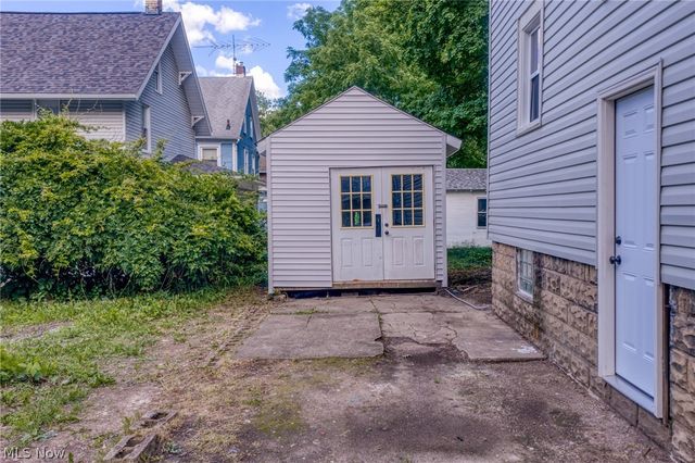81 Cotter Avenue, Akron, OH 44305