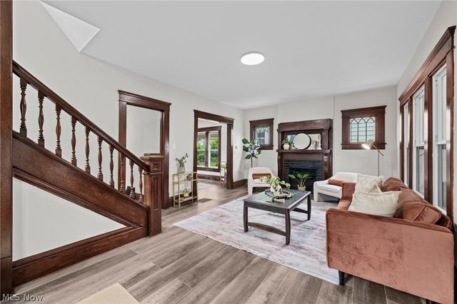 81 Cotter Avenue, Akron, OH 44305