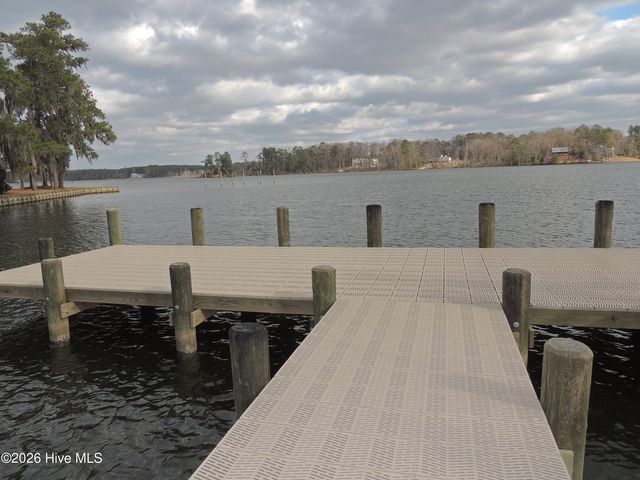 164 Bay View Drive, Chocowinity, NC 27817