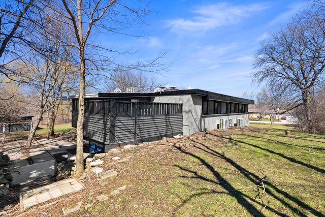 N69W13127 Harding DRIVE, Menomonee Falls, WI 53051