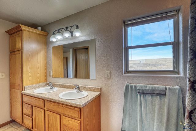 15034 JUSTICE RD, Box Elder, SD 57719