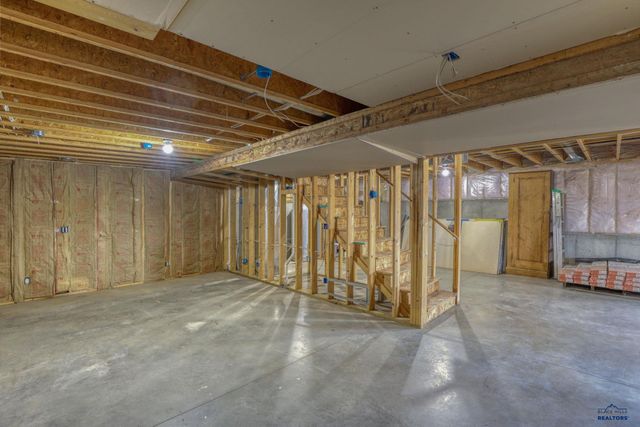 15034 JUSTICE RD, Box Elder, SD 57719