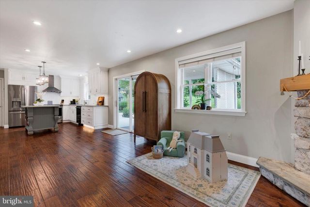 1283 CEDAR AVE, East Earl, PA 17519
