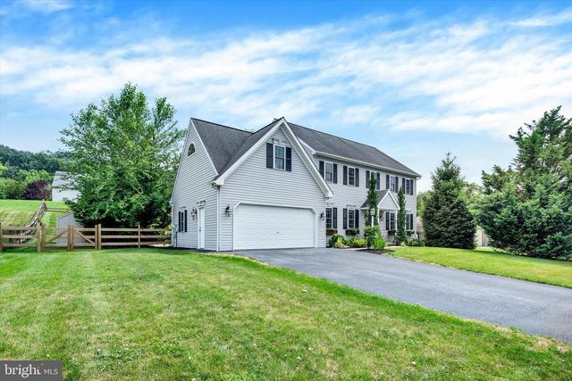 1283 CEDAR AVE, East Earl, PA 17519