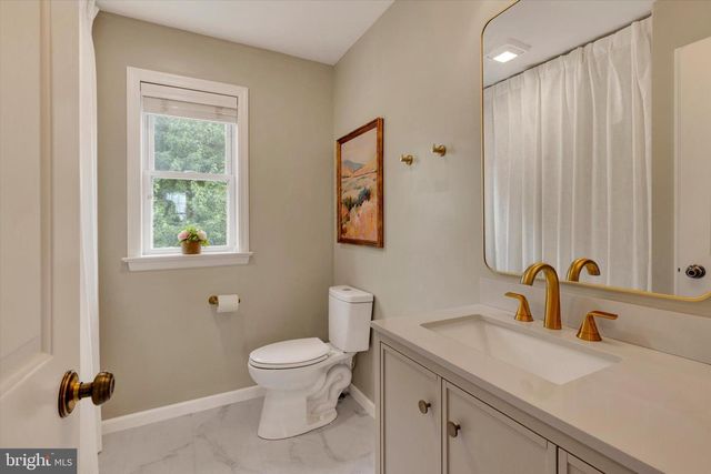 1283 CEDAR AVE, East Earl, PA 17519
