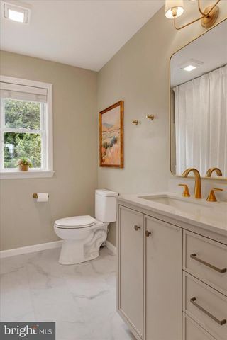 1283 CEDAR AVE, East Earl, PA 17519