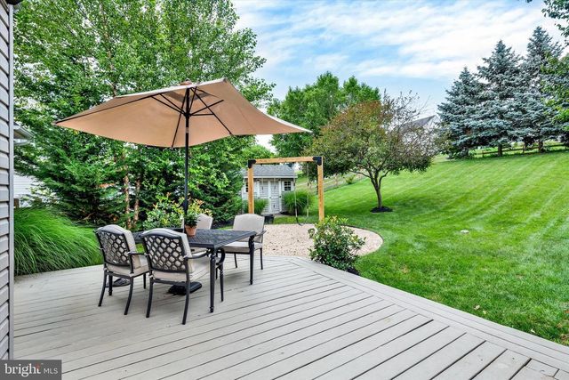 1283 CEDAR AVE, East Earl, PA 17519