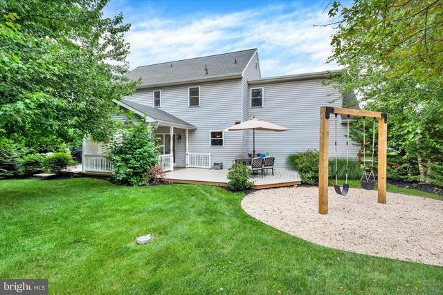 1283 CEDAR AVE, East Earl, PA 17519