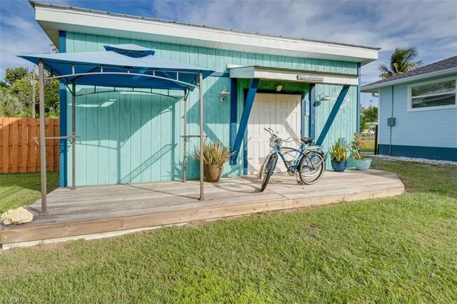 15869 Missouri ST, Bokeelia, FL 33922