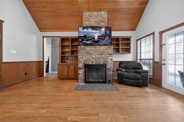 781 State Highway 19, Edgewood, TX 75117