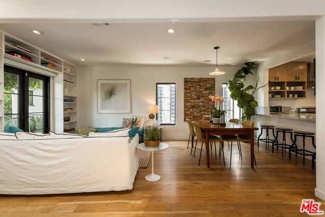 8985 Lloyd Place, West Hollywood, CA 90069