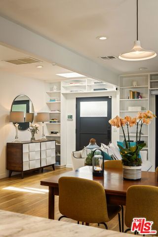 8985 Lloyd Place, West Hollywood, CA 90069