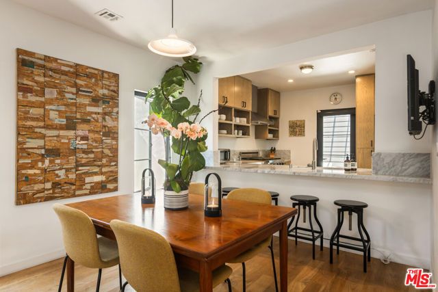 8985 Lloyd Place, West Hollywood, CA 90069