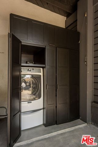 8985 Lloyd Place, West Hollywood, CA 90069