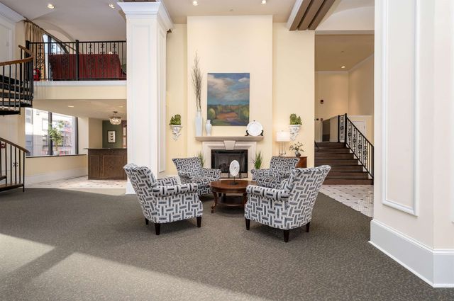 127 Madison Ave Apt 701, Memphis, TN 38103