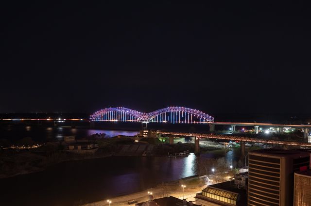 127 Madison Ave Apt 701, Memphis, TN 38103