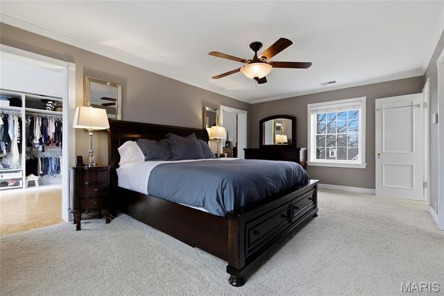 39 Willow Hill Road, Ladue, MO 63124