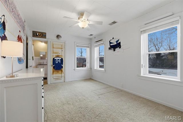 39 Willow Hill Road, Ladue, MO 63124