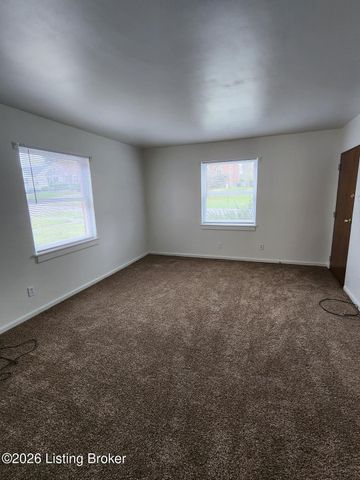 1039 Parkway Dr 4, Louisville, KY 40217