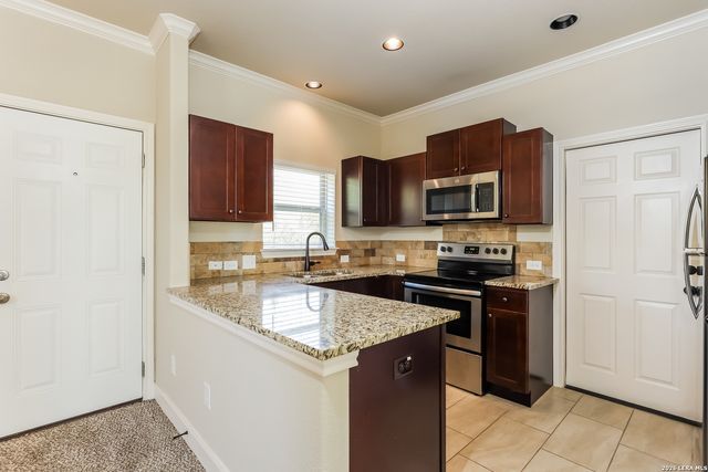 4011 Anton Dr, San Antonio, TX 78223