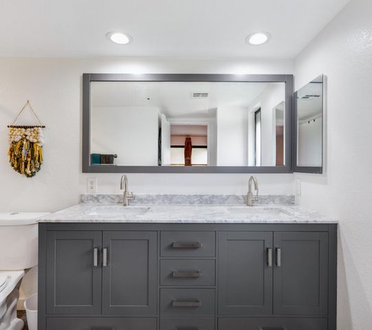 255 S Avenida Caballeros 313, Palm Springs, CA 92262
