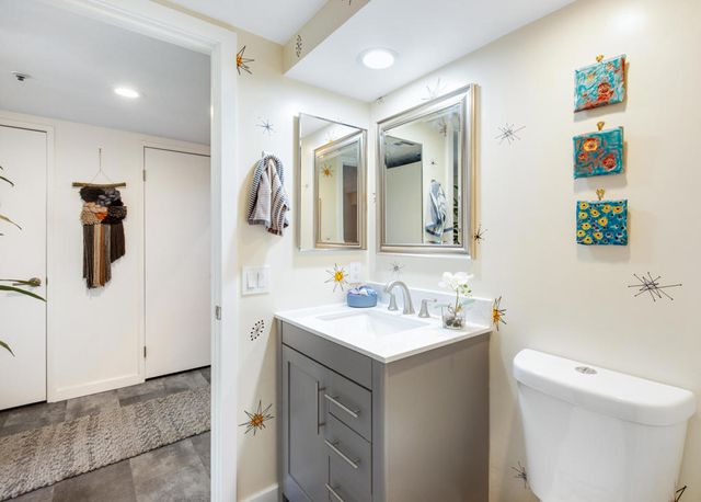 255 S Avenida Caballeros 313, Palm Springs, CA 92262