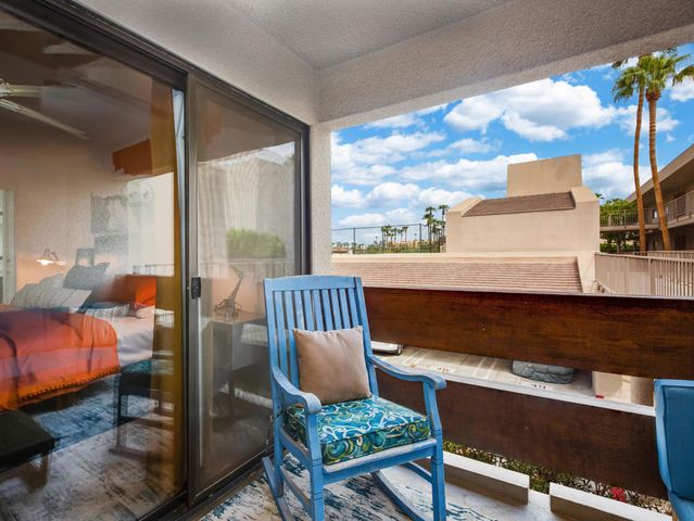 255 S Avenida Caballeros 313, Palm Springs, CA 92262
