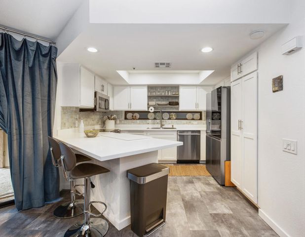 255 S Avenida Caballeros 313, Palm Springs, CA 92262