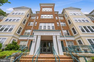 500 BELMONT BAY DR #305, Woodbridge, VA 22191