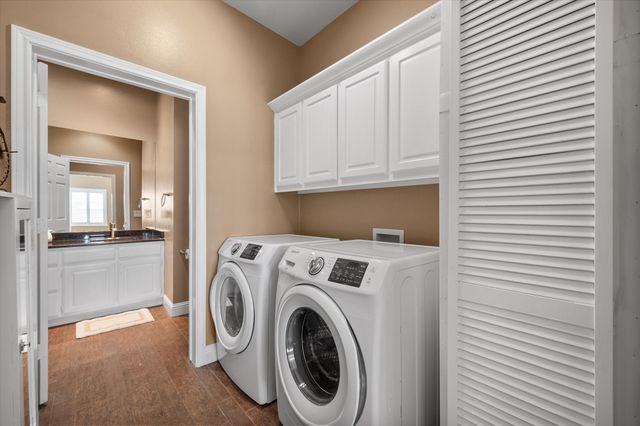 603 W 6th Avenue 203, Corsicana, TX 75110