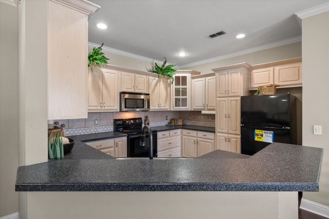 603 W 6th Avenue 203, Corsicana, TX 75110