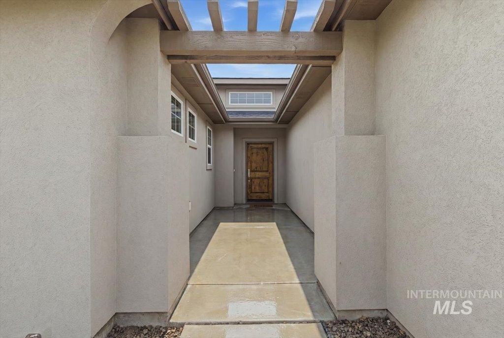 451 W Laughton Dr, Meridian, ID 83646 photo 4