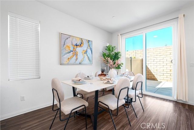 208 Bonita Ln, Rialto, CA 92376