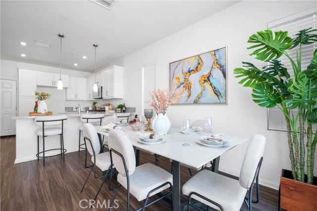 208 Bonita Ln, Rialto, CA 92376