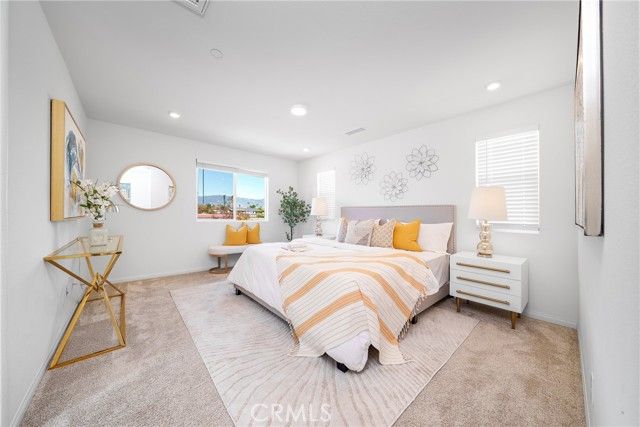 208 Bonita Ln, Rialto, CA 92376