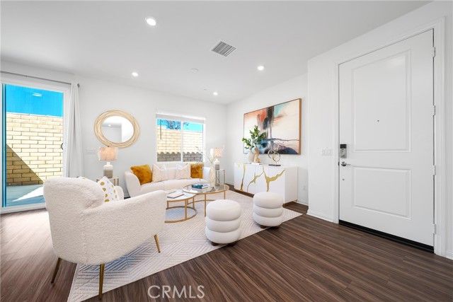 208 Bonita Ln, Rialto, CA 92376