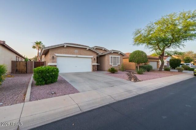 17636 W MAUI Lane, Surprise, AZ 85388