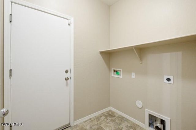 17636 W MAUI Lane, Surprise, AZ 85388