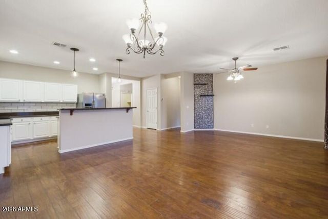 17636 W MAUI Lane, Surprise, AZ 85388