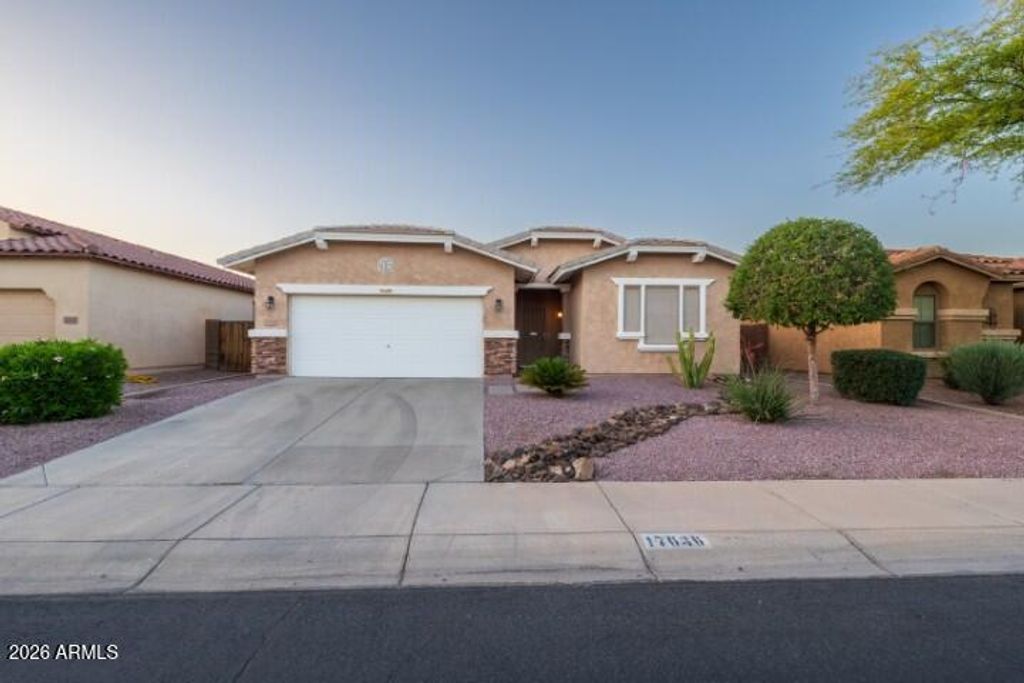17636 W MAUI Lane, Surprise, AZ 85388