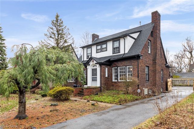 3172 Warrington Road, Shaker Heights, OH 44120