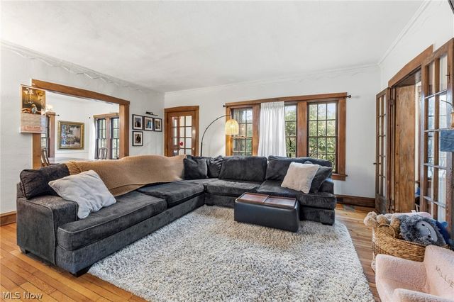 3172 Warrington Road, Shaker Heights, OH 44120