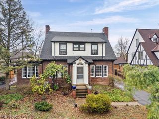 3172 Warrington Road, Shaker Heights, OH 44120