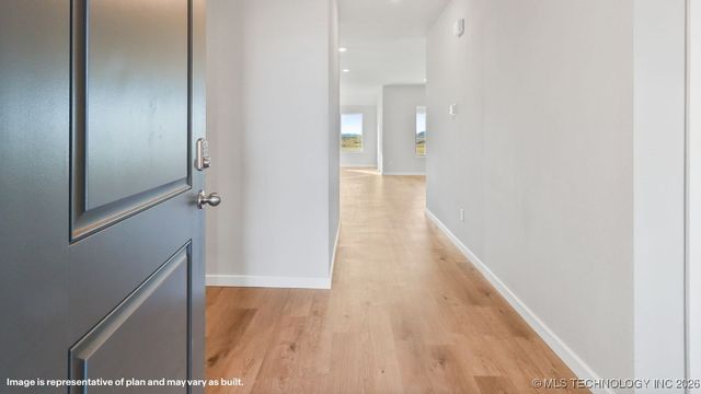 9915 E 135th Street S, Bixby, OK 74008