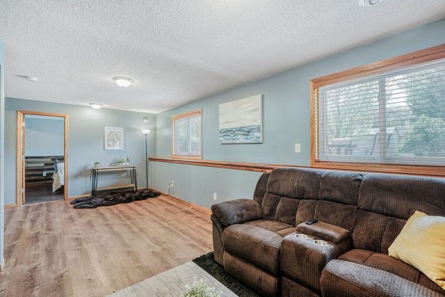 1212 142nd Lane NW, Andover, MN 55304